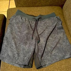 Barely worn 7in Lululemon shorts